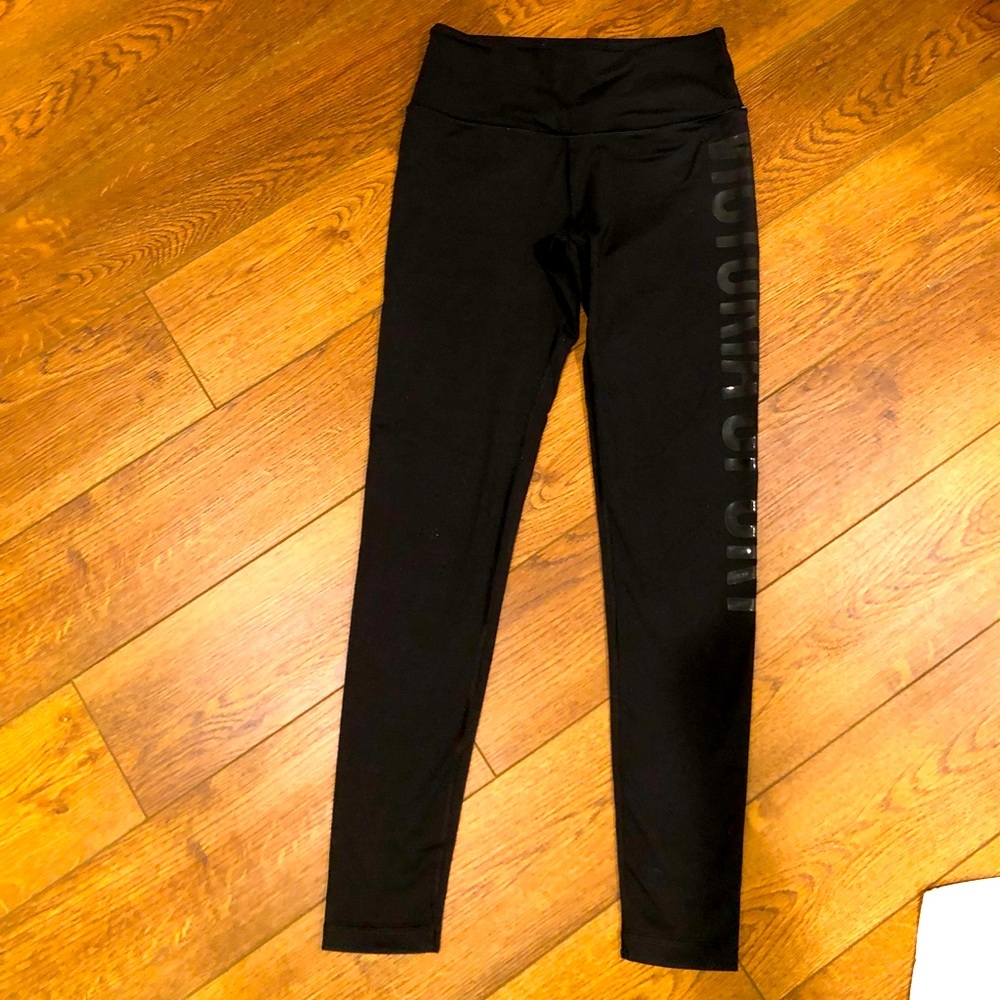 EUC Victoria Secret Sport Black Legging (Adult Small)